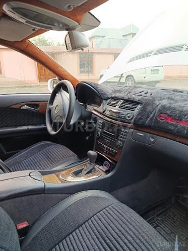 Mercedes E 220 2003, 560,000 km - 2.2 л - Naxçıvan