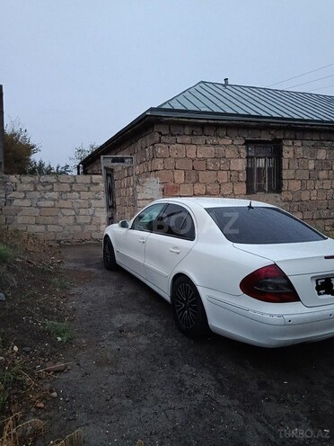 Mercedes E 220 2003, 560,000 km - 2.2 л - Naxçıvan