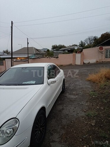 Mercedes E 220 2003, 560,000 km - 2.2 л - Naxçıvan