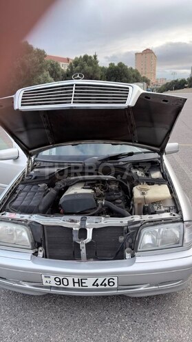 Mercedes C 180 1999, 352,000 km - 1.8 l - Bakı