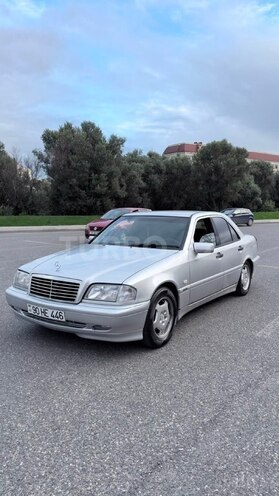 Mercedes C 180 1999, 352,000 km - 1.8 l - Bakı