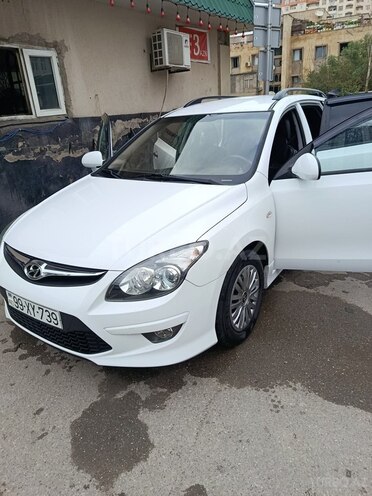 Hyundai i30 2010, 233,000 km - 1.4 l - Bakı