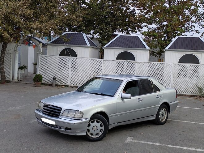 Mercedes C 220 1995, 242,050 km - 2.2 л - Bərdə