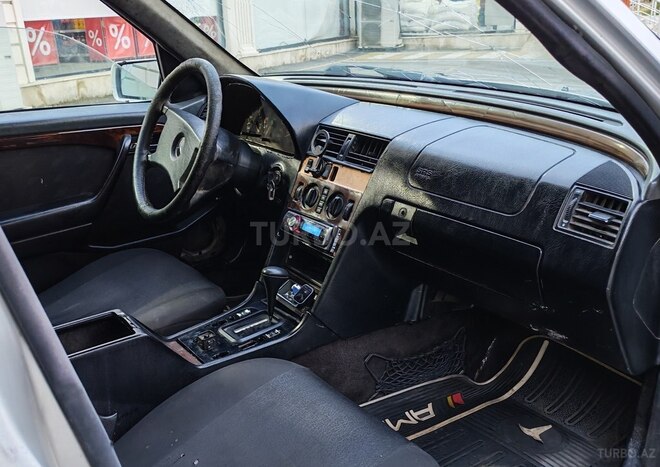 Mercedes C 220 1995, 242,050 km - 2.2 л - Bərdə