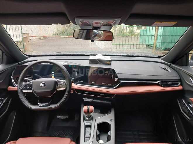 Changan  2025, 20,000 km - 1.5 л - Bakı