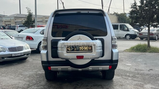 Mitsubishi Pajero 2007, 230,000 km - 3.0 l - Sumqayıt