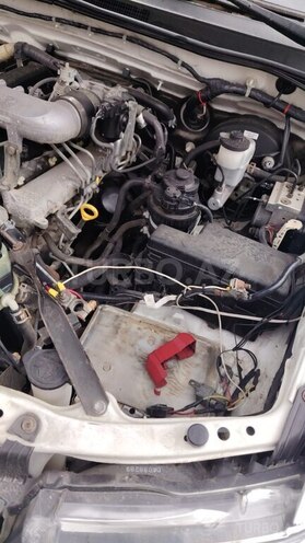 Toyota Hilux 2012, 390,000 km - 2.5 l - Quba