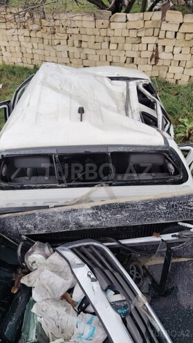 Toyota Hilux 2012, 390,000 km - 2.5 l - Quba