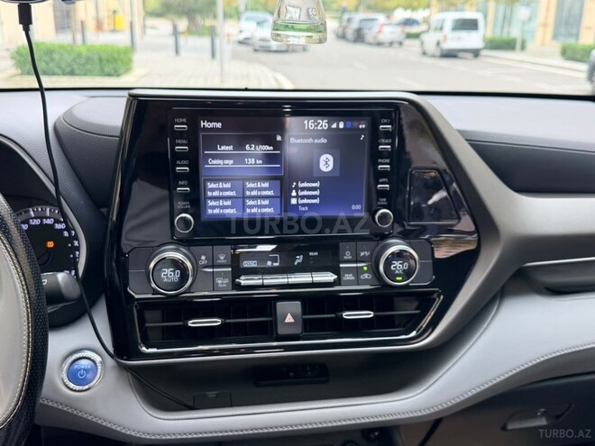 Toyota Highlander 2022, 95,000 km - 2.5 л - Bakı