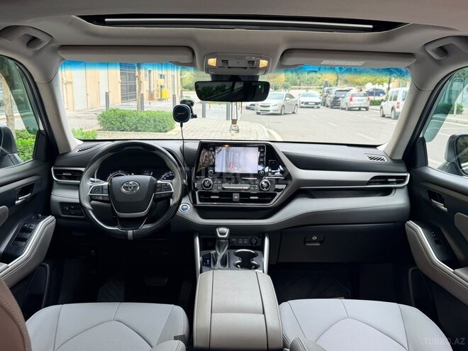 Toyota Highlander 2022, 95,000 km - 2.5 л - Bakı