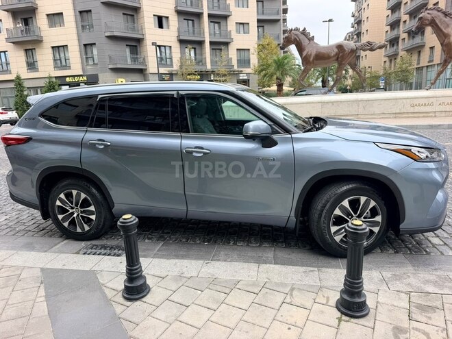 Toyota Highlander 2022, 95,000 km - 2.5 л - Bakı