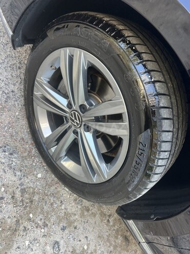 Volkswagen Passat 2021, 95,000 km - 1.4 л - Bakı