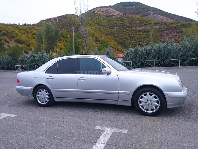 Mercedes E 200 1999, 314,161 km - 2.0 l - Şəki