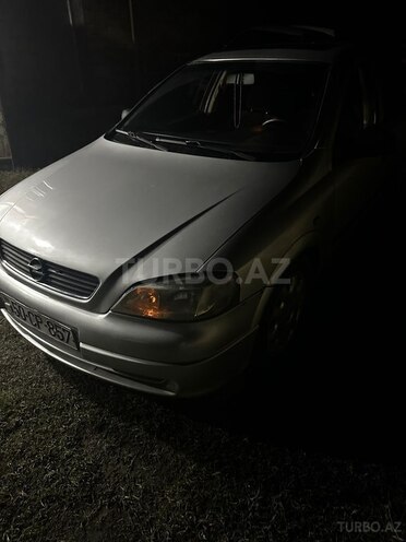 Opel Astra 1998, 129,900 km - 1.6 л - Qax