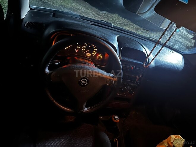 Opel Astra 1998, 129,900 km - 1.6 л - Qax