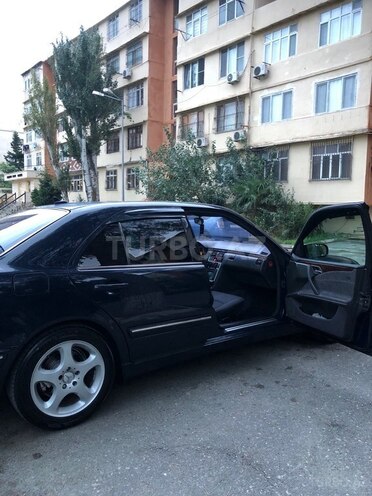 Mercedes E 220 1999, 347,000 km - 2.2 л - Bakı