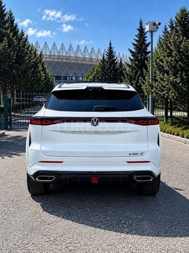 Changan  2025, 22,000 km - 1.5 l - Bakı