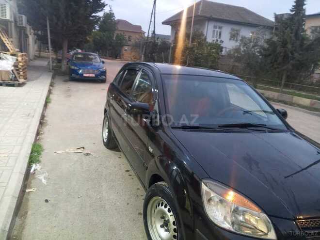 Kia Rio 2005, 255,000 km - 1.4 l - Salyan