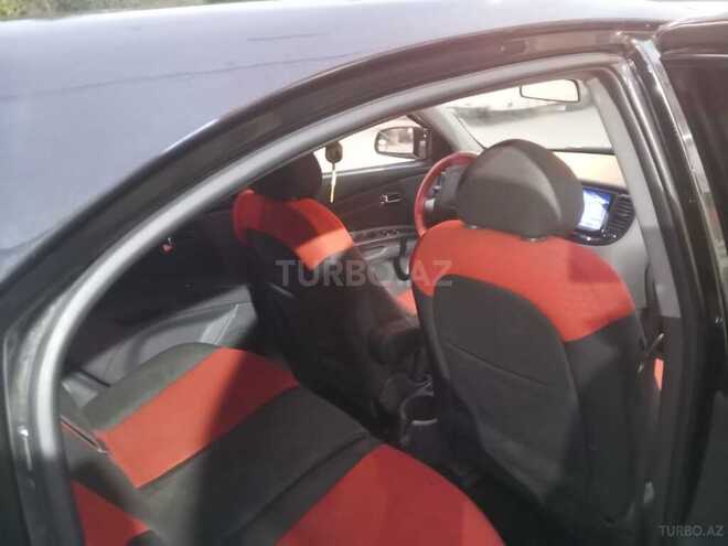 Kia Rio 2005, 255,000 km - 1.4 l - Salyan