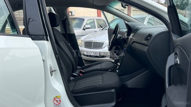 Volkswagen Polo 2018, 240,000 km - 1.6 l - Sumqayıt
