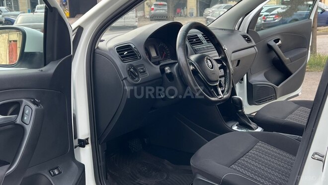 Volkswagen Polo 2018, 240,000 km - 1.6 l - Sumqayıt