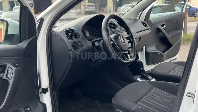 Volkswagen Polo 2018, 240,000 km - 1.6 l - Sumqayıt