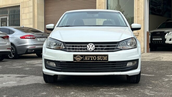 Volkswagen Polo 2018, 240,000 km - 1.6 l - Sumqayıt