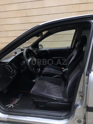 Opel Vectra 1998, 269,000 km - 2.0 l - Sumqayıt