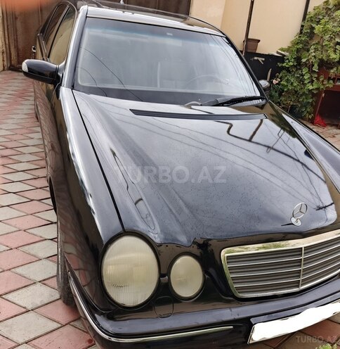 Mercedes E 270 2001, 287,000 km - 2.7 l - Bakı