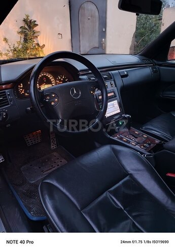 Mercedes E 270 2001, 287,000 km - 2.7 l - Bakı