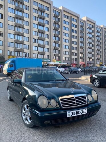 Mercedes E 230 1997, 220,000 km - 2.3 л - Bakı
