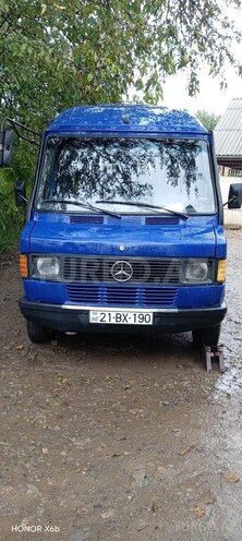 Mercedes 208 D 1992, 380,000 km - 2.5 l - Gədəbəy