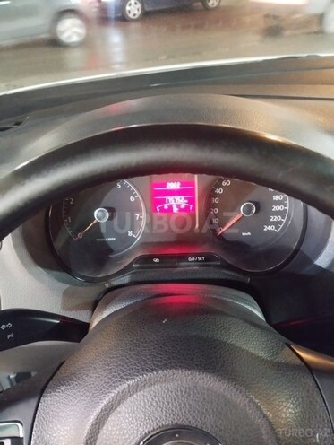 Volkswagen Polo 2013, 174,528 km - 1.6 l - Bakı