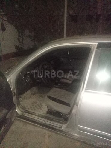Mercedes E 200 1996, 380,000 km - 2.0 l - Xaçmaz
