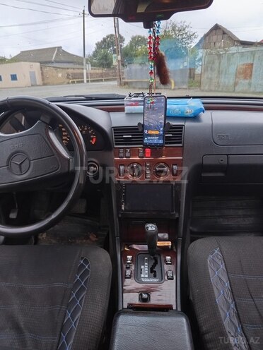 Mercedes C 220 1995, 408,000 km - 2.2 l - Masallı