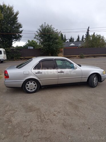 Mercedes C 220 1995, 408,000 km - 2.2 l - Masallı