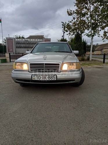 Mercedes C 220 1995, 408,000 km - 2.2 l - Masallı