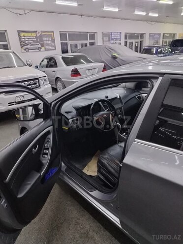 Hyundai i30 2014, 282,000 km - 1.6 l - Bakı