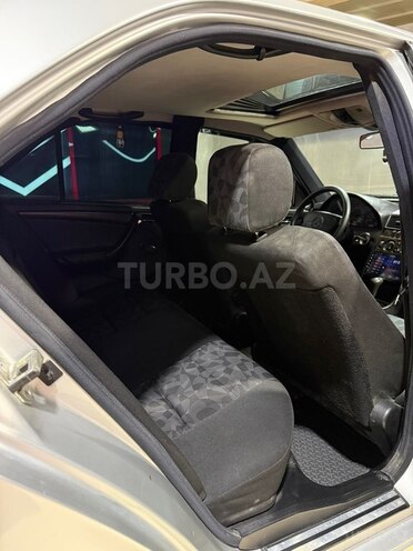 Mercedes C 200 1999, 320,000 km - 2.0 l - Sumqayıt