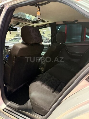 Mercedes C 200 1999, 320,000 km - 2.0 l - Sumqayıt