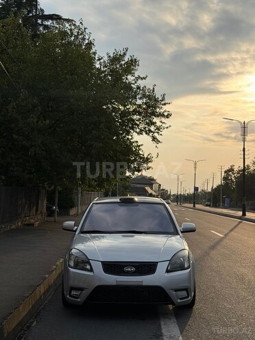 Kia Rio 2006, 300,000 km - 1.5 л - Qax