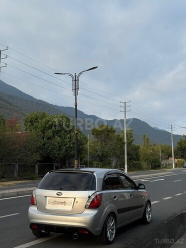 Kia Rio 2006, 300,000 km - 1.5 л - Qax