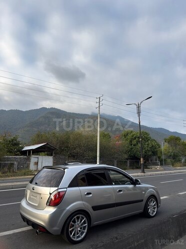 Kia Rio 2006, 300,000 km - 1.5 л - Qax