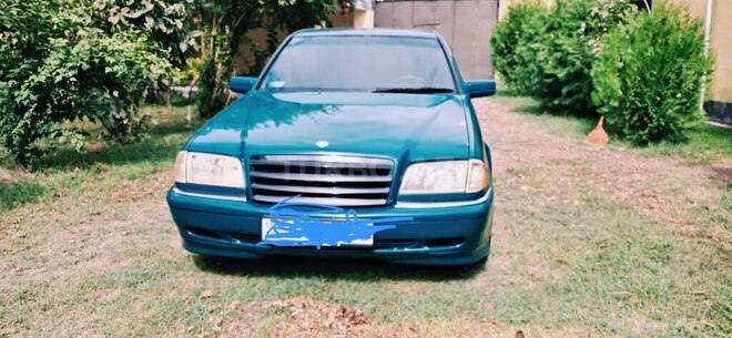 Mercedes C 180 1997, 250,000 km - 1.8 l - Qəbələ