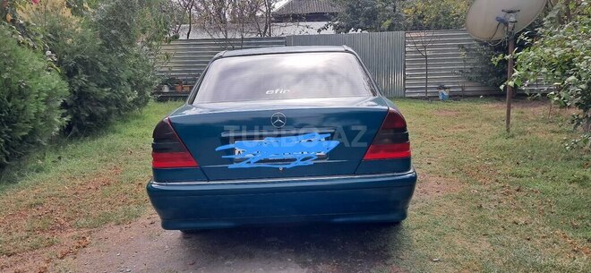 Mercedes C 180 1997, 250,000 km - 1.8 l - Qəbələ