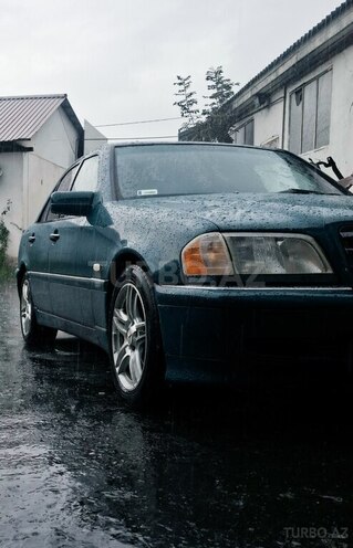 Mercedes C 180 1997, 250,000 km - 1.8 l - Qəbələ