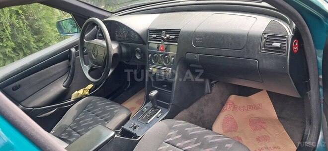 Mercedes C 180 1997, 250,000 km - 1.8 l - Qəbələ