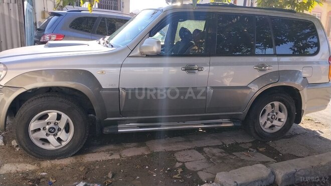 Hyundai Terracan 2002, 220,000 km - 2.9 l - Bakı