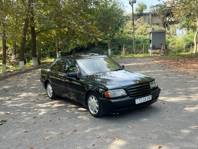 Mercedes C 240 1999, 305,575 km - 2.4 l - Sabirabad