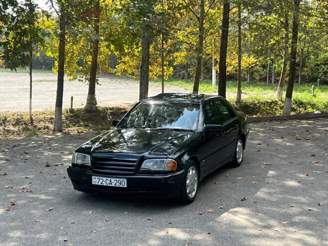 Mercedes C 240 1999, 305,575 km - 2.4 l - Sabirabad
